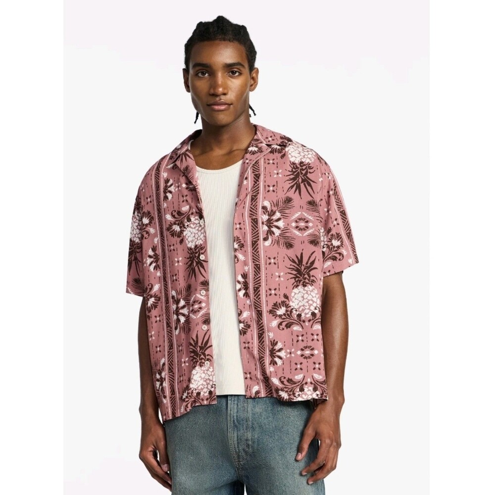 NWT No Boundaries Hawaiian Pineapple Summer Short Sleeve Button Up Men's Small